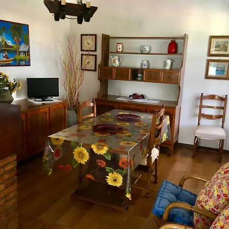 Casa Sulla Spiaggia * 弗里米尼迪夸尔图